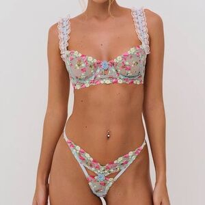 NWOT for love and lemons floral bra and matching panty